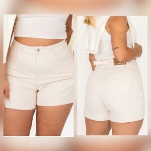 Ambela Ecru Mom Short
